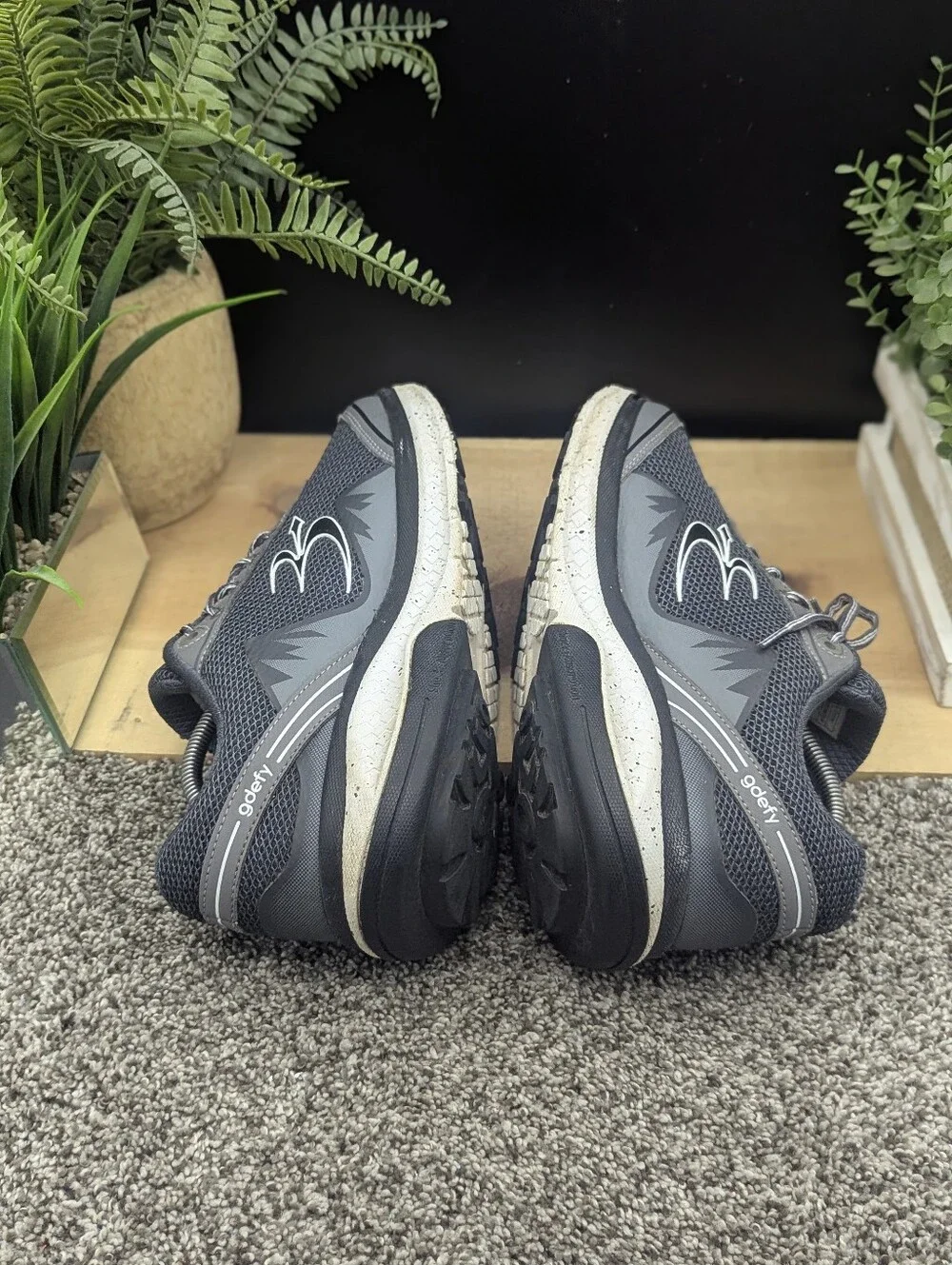 Gravity Defyer Mighty Walk Mens Size 10 Gray Athletic Running Shoes Sneakers